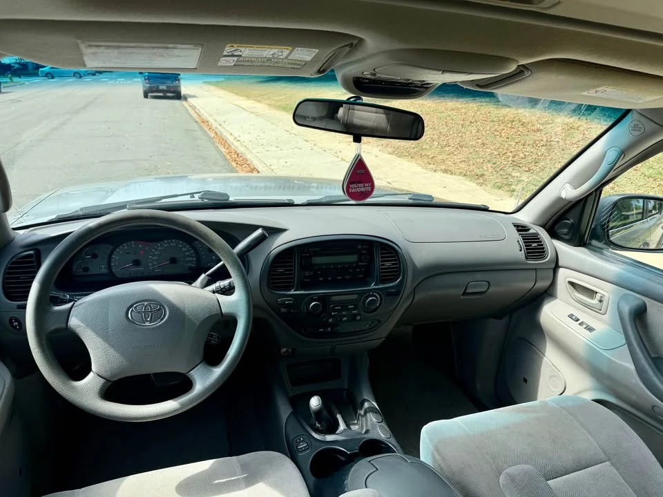 2003 Toyota Sequoia 1st Gen - Image 13 of 17