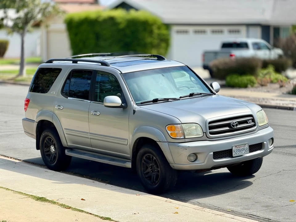 2003 Toyota Sequoia 1st Gen - Image 3 of 17
