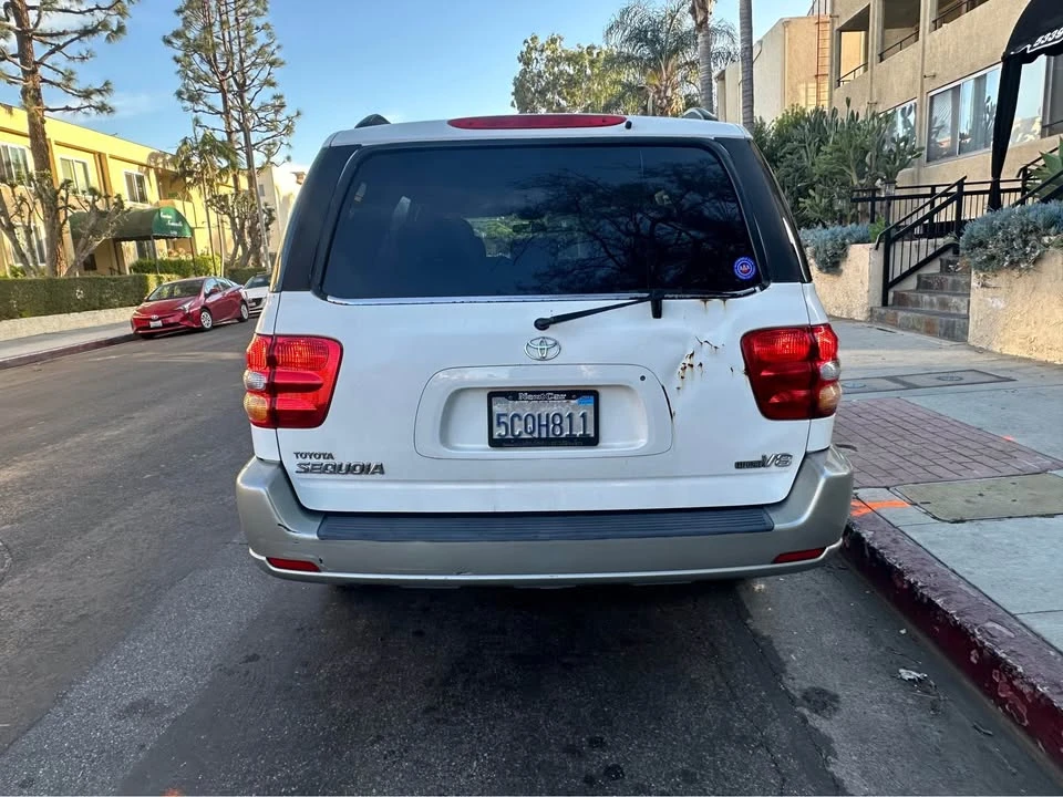 2003 Toyota Sequoia 1st Gen - Image 4 of 16