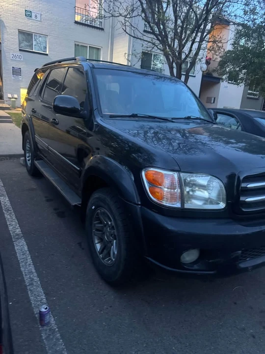 2003 Toyota Sequoia 1st Gen - Image 2 of 6