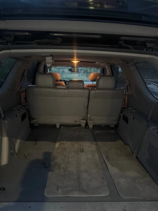2003 Toyota Sequoia 1st Gen - Image 4 of 6