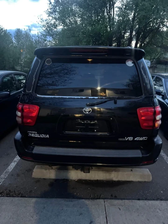 2003 Toyota Sequoia 1st Gen - Image 3 of 6