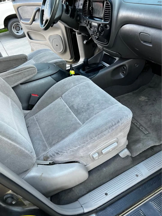 2003 Toyota Sequoia 1st Gen - Image 15 of 19