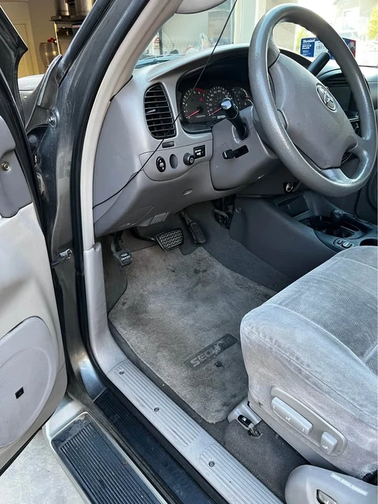 2003 Toyota Sequoia 1st Gen - Image 4 of 19