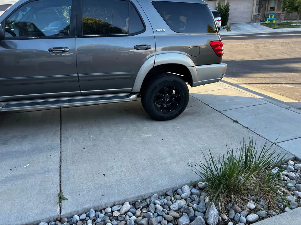 2003 Toyota Sequoia 1st Gen - Image 7 of 19