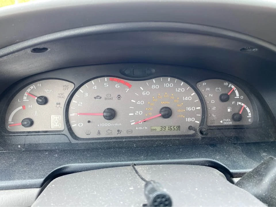 2003 Toyota Sequoia 1st Gen - Image 4 of 10