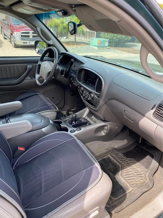 2003 Toyota Sequoia 1st Gen - Image 9 of 10