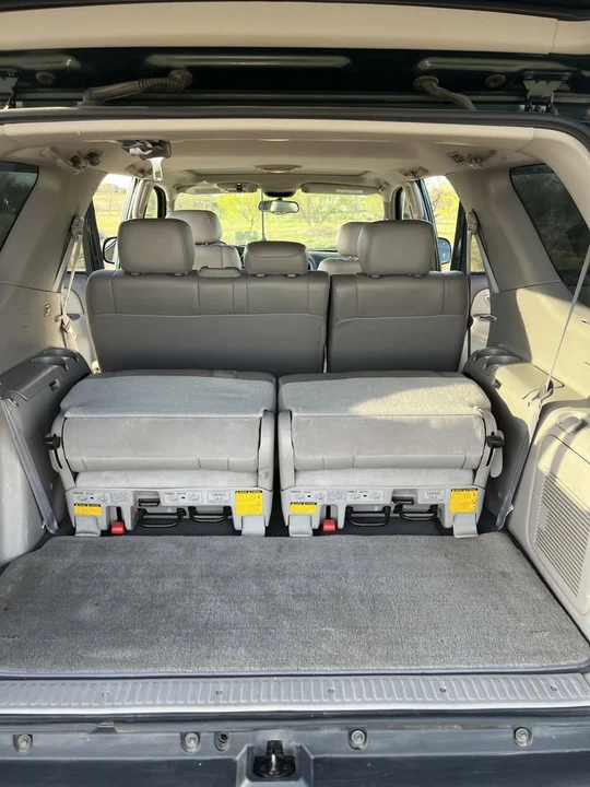 2003 Toyota Sequoia 1st Gen - Image 9 of 12