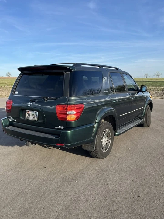 2003 Toyota Sequoia 1st Gen - Image 2 of 12