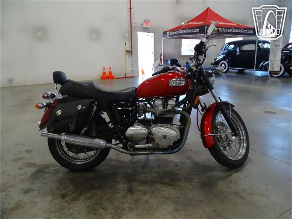 2003 Triumph New Bonneville - Image 21 of 31
