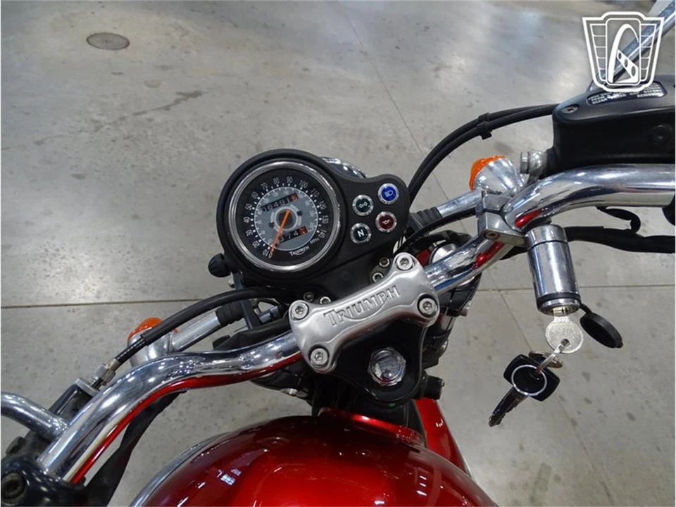 2003 Triumph New Bonneville - Image 28 of 31