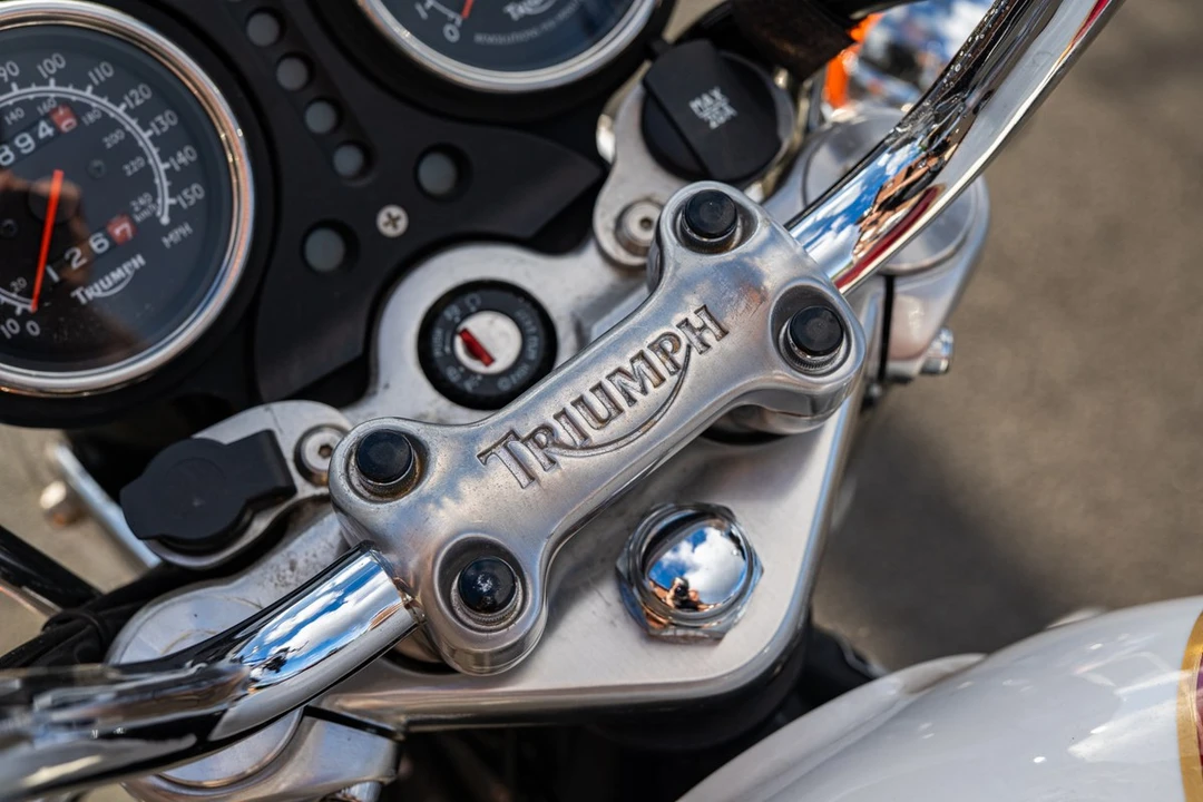2003 Triumph Tiger (Triumph Motorcycles) - Image 30 of 31