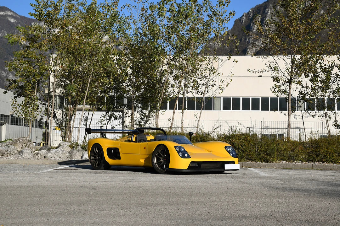 2003 Ultima - Image 19 of 31