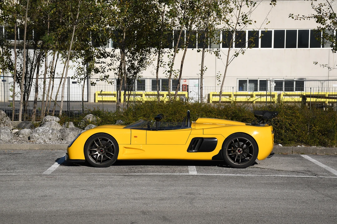 2003 Ultima - Image 8 of 31