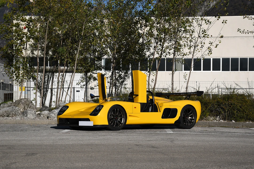 2003 Ultima - Image 17 of 31