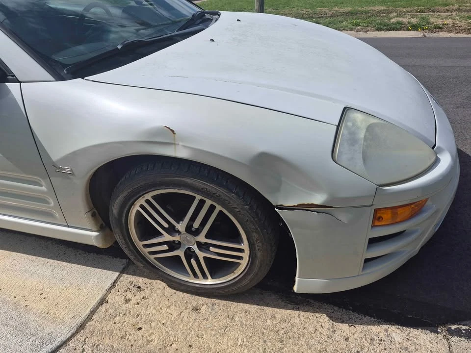 2003 Mitsubishi Eclipse 3rd Gen - Image 9 of 10