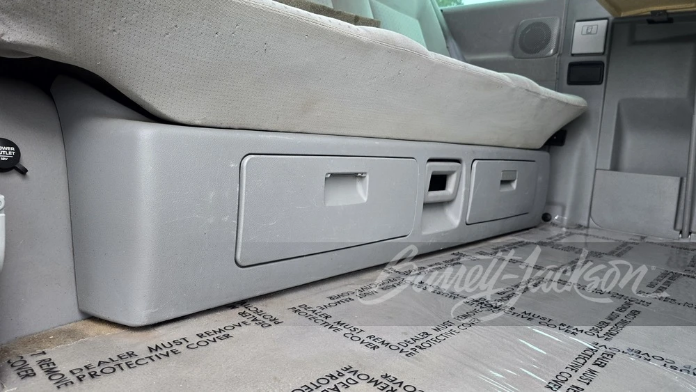 2003 Volkswagen EuroVan - Image 7 of 15