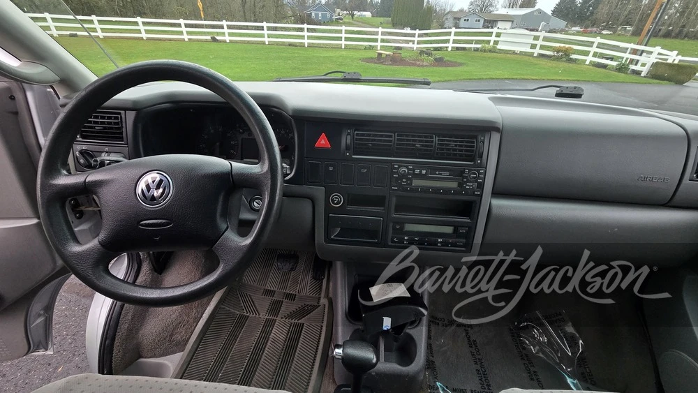 2003 Volkswagen EuroVan - Image 10 of 15