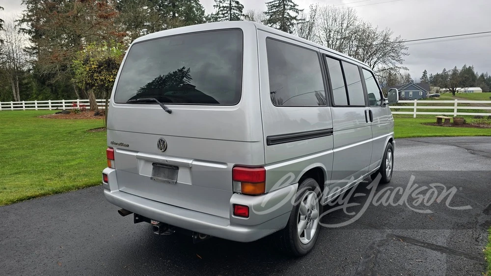 2003 Volkswagen EuroVan - Image 2 of 15