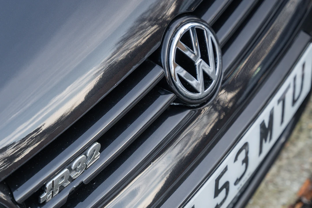 2003 Volkswagen R32 Mk4 - Image 28 of 31