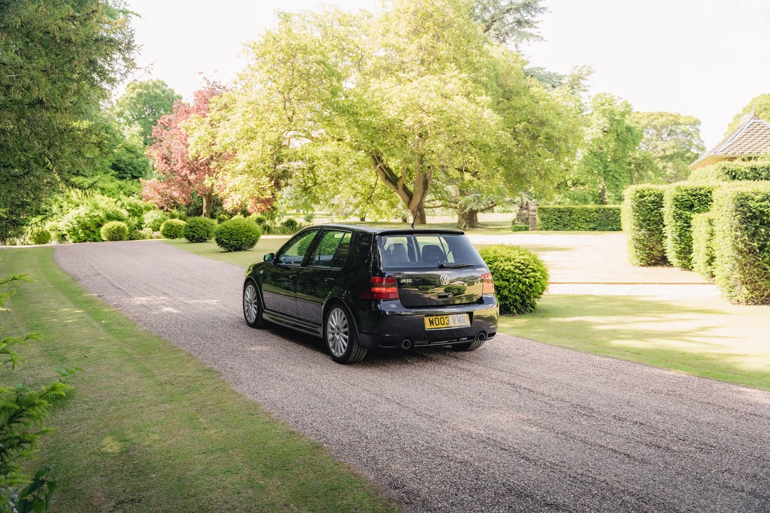 2003 Volkswagen R32 Mk4 - Image 13 of 31