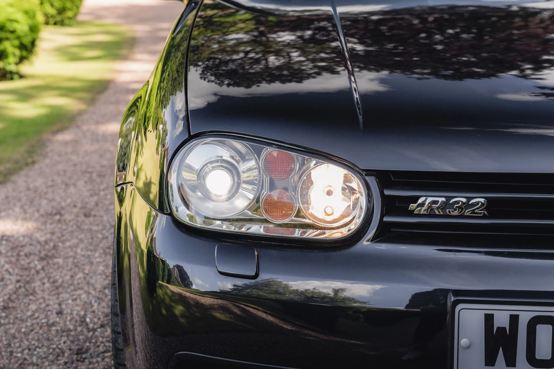 2003 Volkswagen R32 Mk4 - Image 25 of 31
