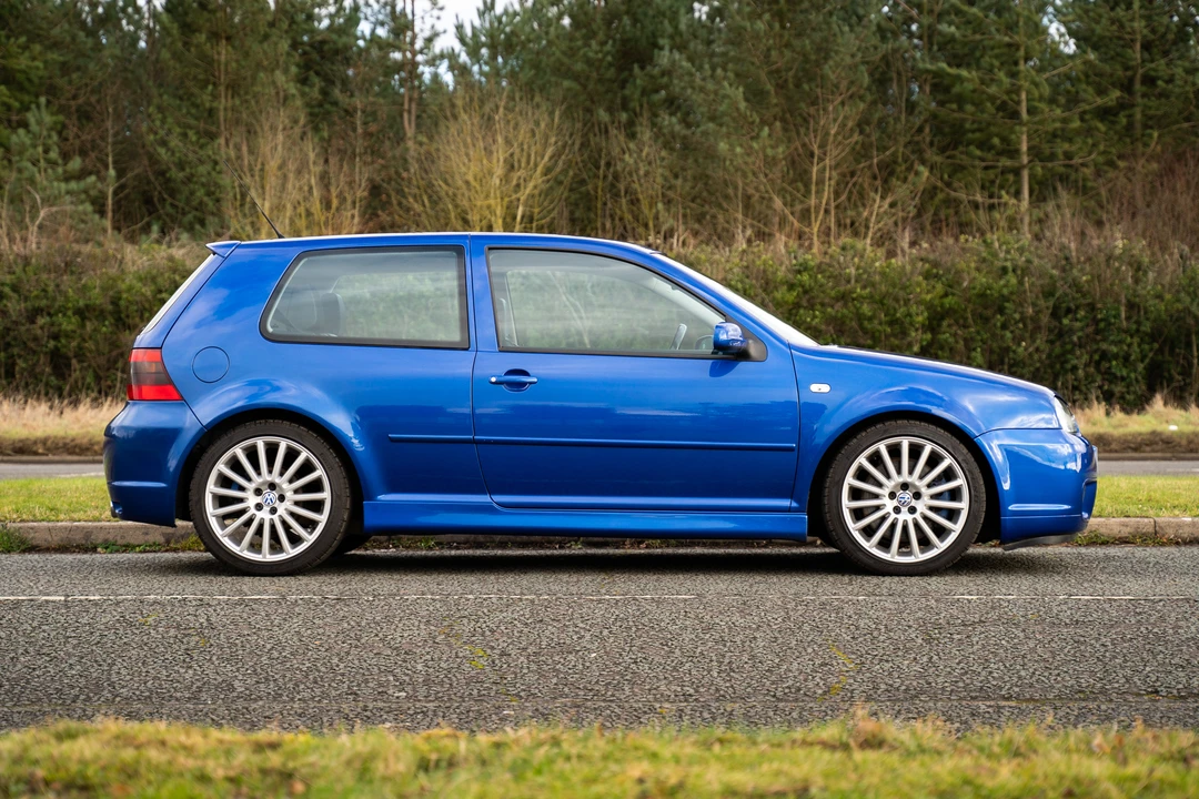 2003 Volkswagen R32 Mk4 - Image 12 of 31