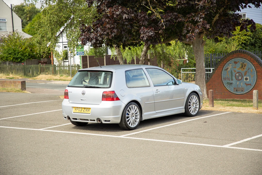 2003 Volkswagen R32 Mk4 - Image 16 of 31