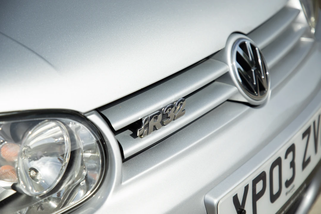 2003 Volkswagen R32 Mk4 - Image 28 of 31