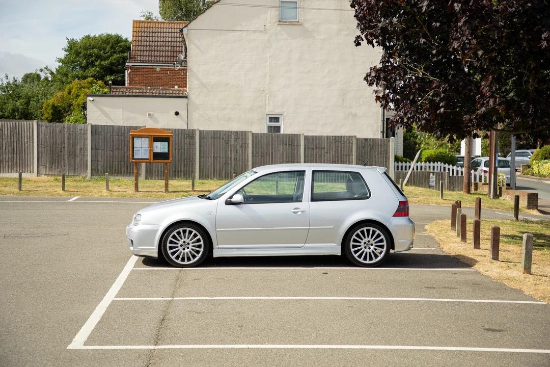 2003 Volkswagen R32 Mk4 - Image 13 of 31