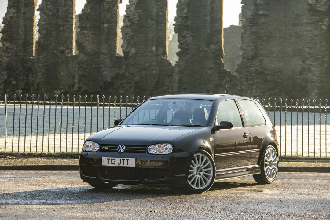 2003 Volkswagen R32 Mk4 - Image 5 of 31