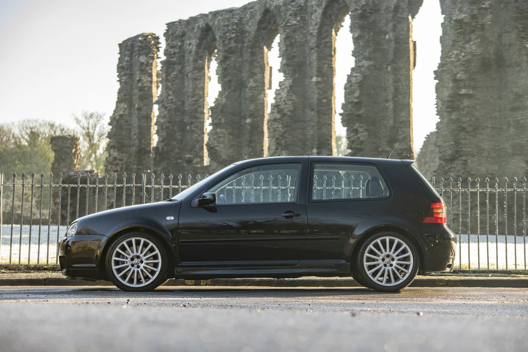 2003 Volkswagen R32 Mk4 - Image 28 of 31