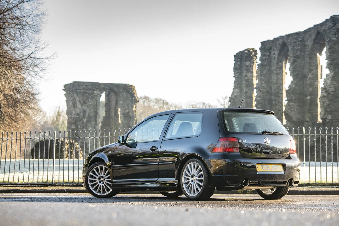 2003 Volkswagen R32 Mk4 - Image 25 of 31