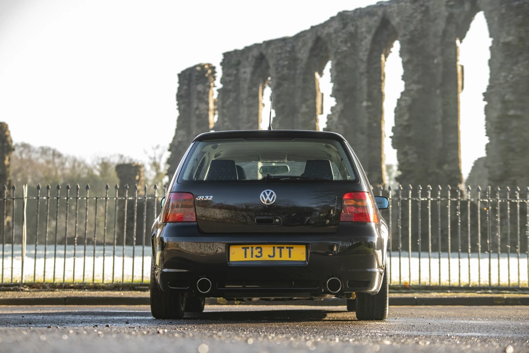 2003 Volkswagen R32 Mk4 - Image 21 of 31