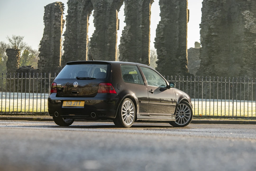 2003 Volkswagen R32 Mk4 - Image 16 of 31