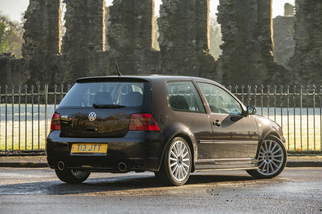 2003 Volkswagen R32 Mk4 - Image 17 of 31