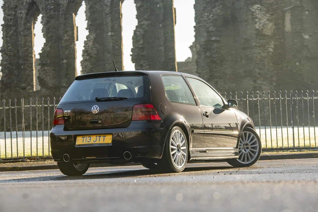 2003 Volkswagen R32 Mk4 - Image 18 of 31