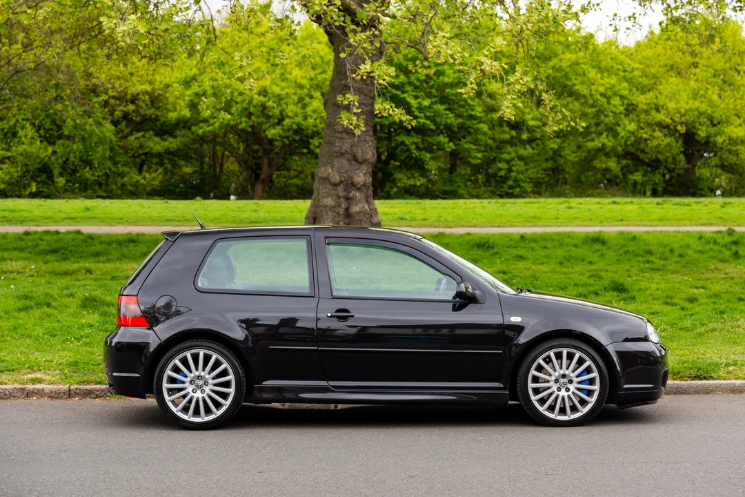2003 Volkswagen R32 Mk4 - Image 8 of 31