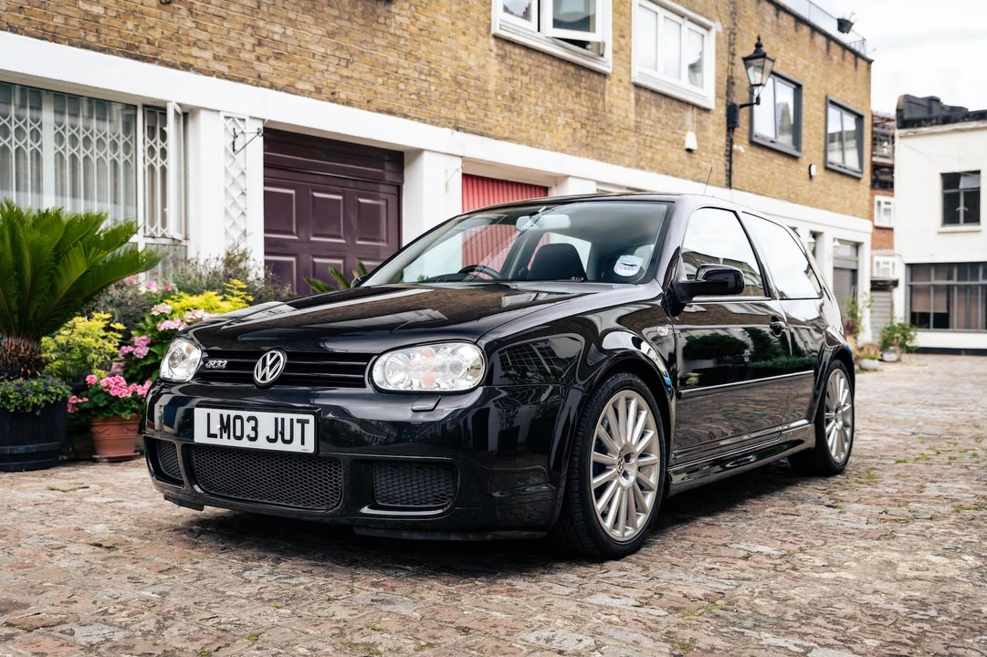2003 Volkswagen R32 Mk4 - Image 2 of 31