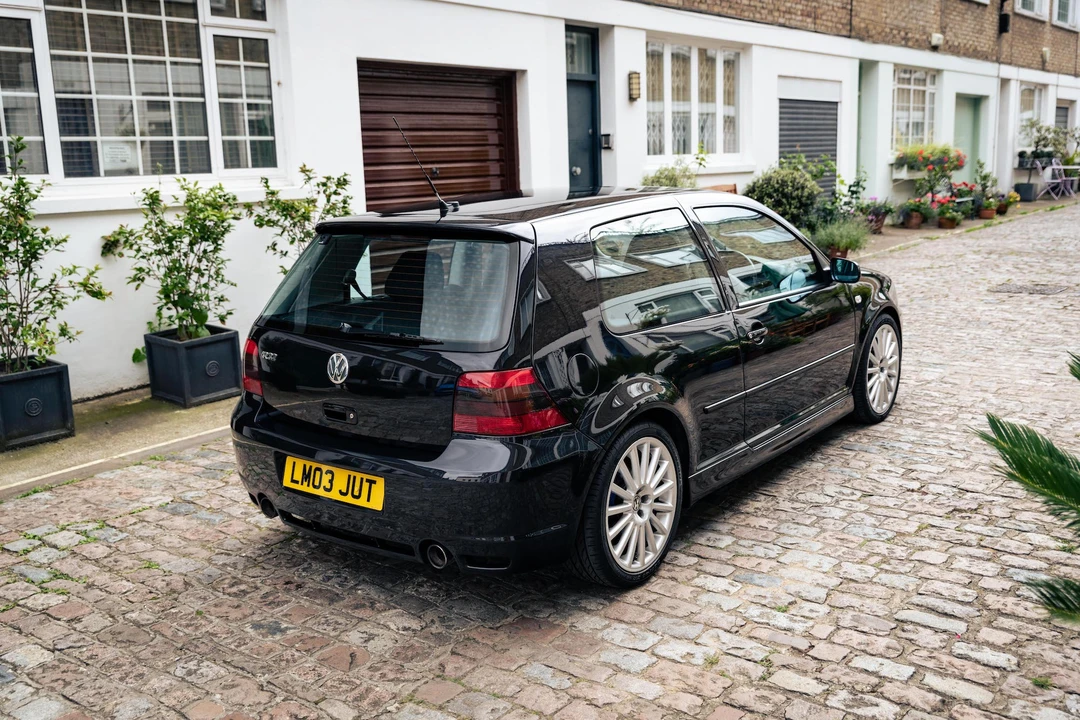 2003 Volkswagen R32 Mk4 - Image 12 of 31