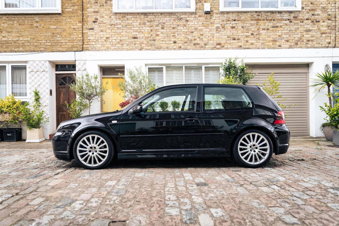 2003 Volkswagen R32 Mk4 - Image 9 of 31