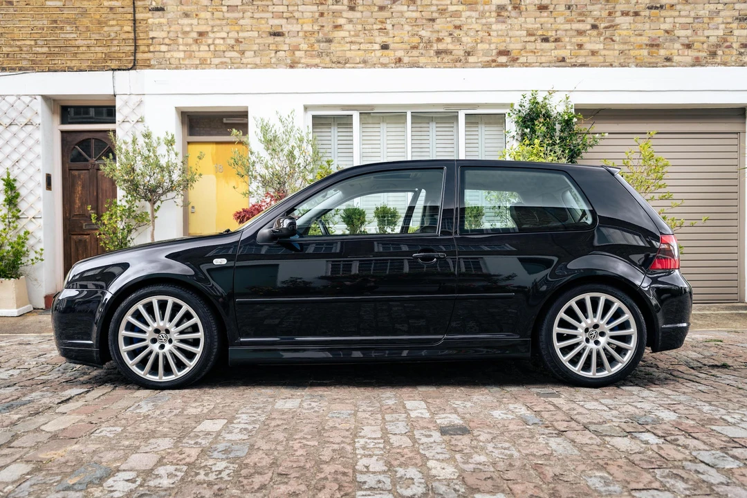 2003 Volkswagen R32 Mk4 - Image 17 of 31