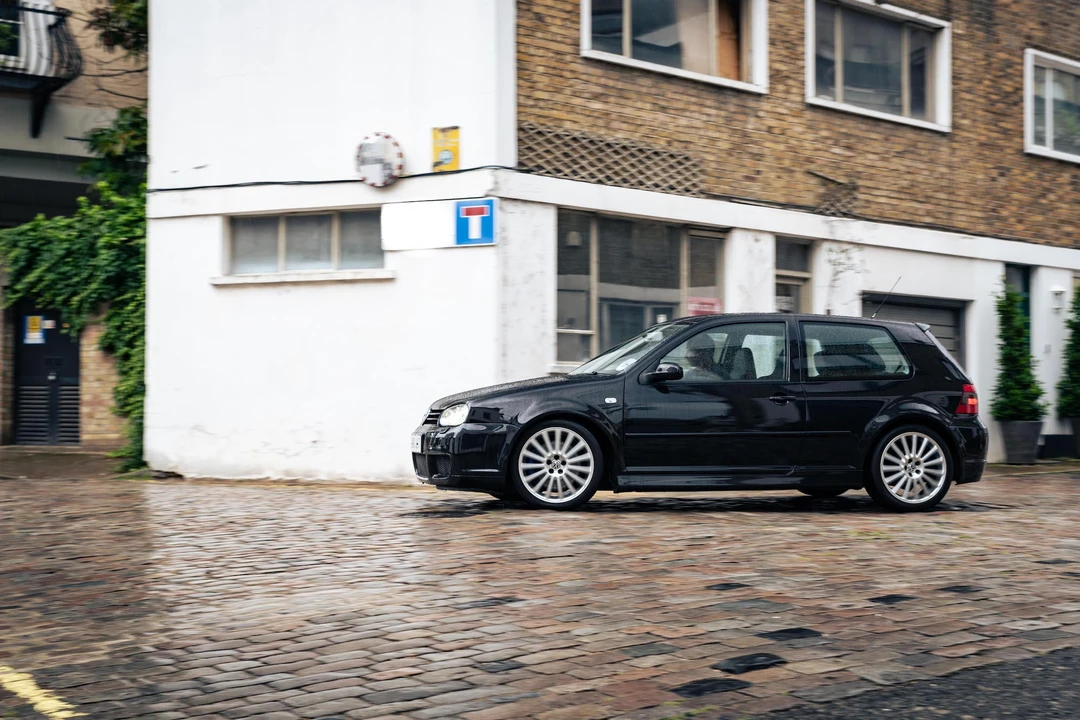 2003 Volkswagen R32 Mk4 - Image 28 of 31