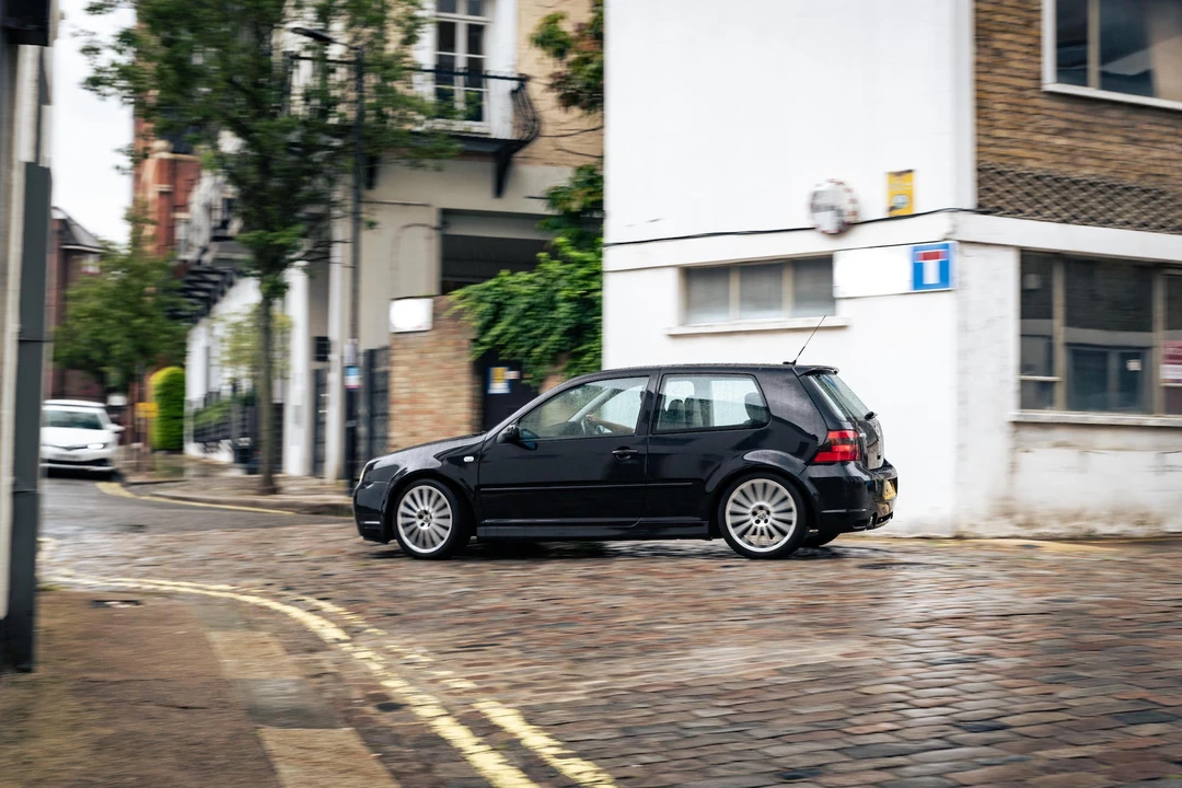 2003 Volkswagen R32 Mk4 - Image 30 of 31