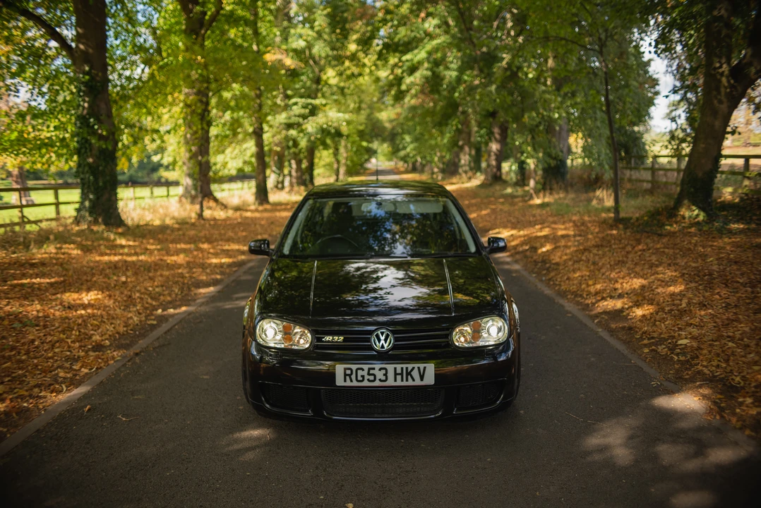 2003 Volkswagen R32 Mk4 - Image 3 of 31