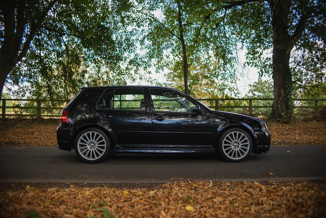 2003 Volkswagen R32 Mk4 - Image 13 of 31