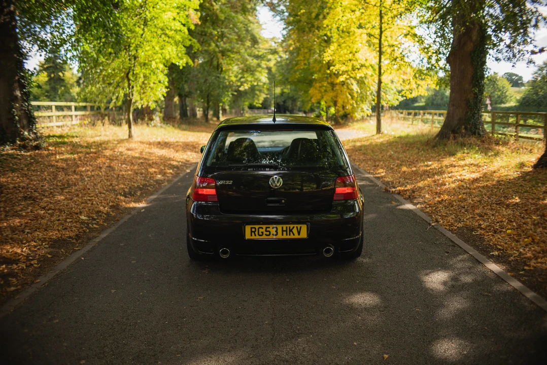 2003 Volkswagen R32 Mk4 - Image 15 of 31