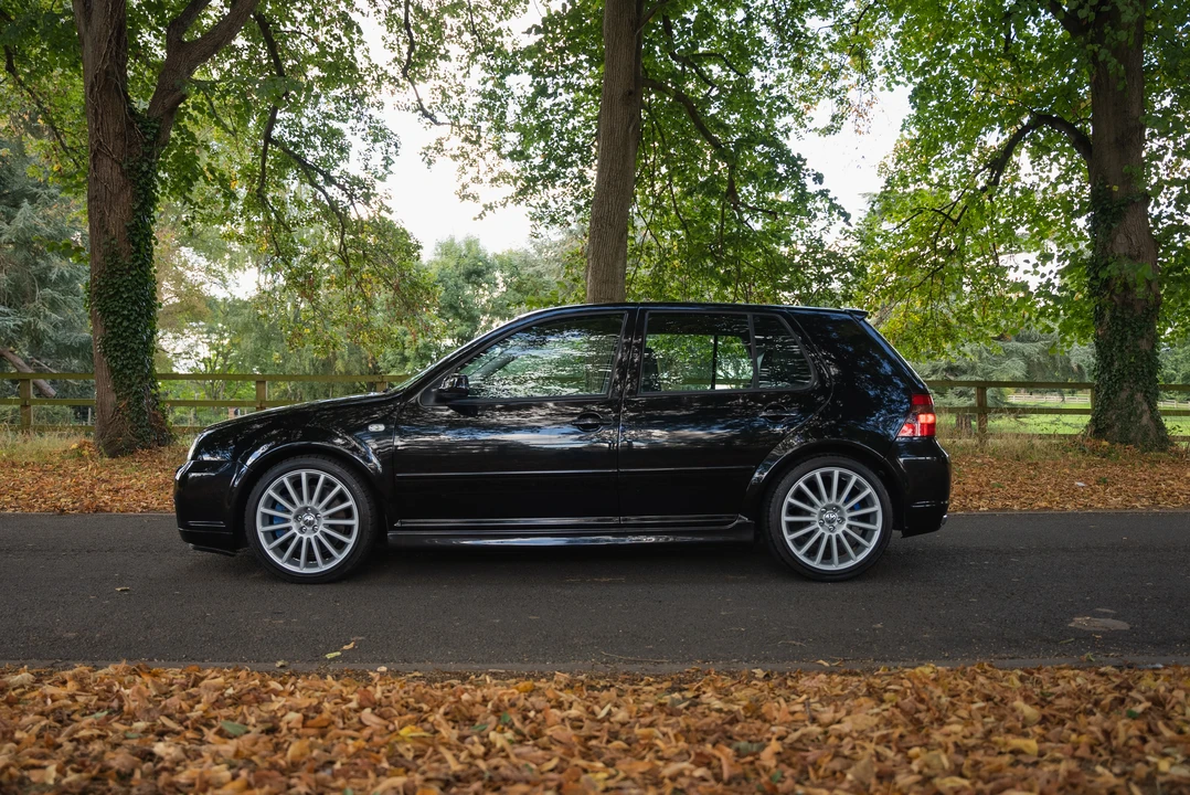 2003 Volkswagen R32 Mk4 - Image 9 of 31
