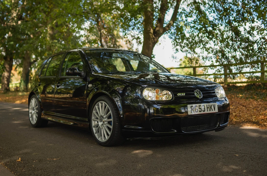 2003 Volkswagen R32 Mk4 - Image 2 of 31