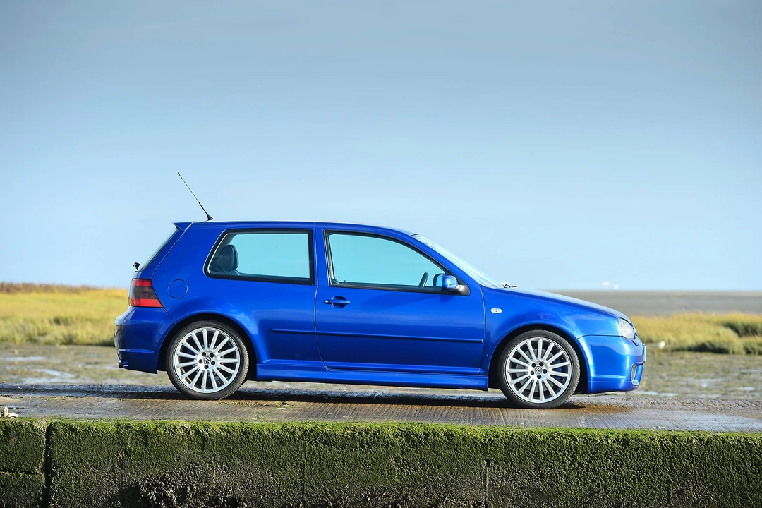 2003 Volkswagen R32 Mk4 - Image 5 of 31